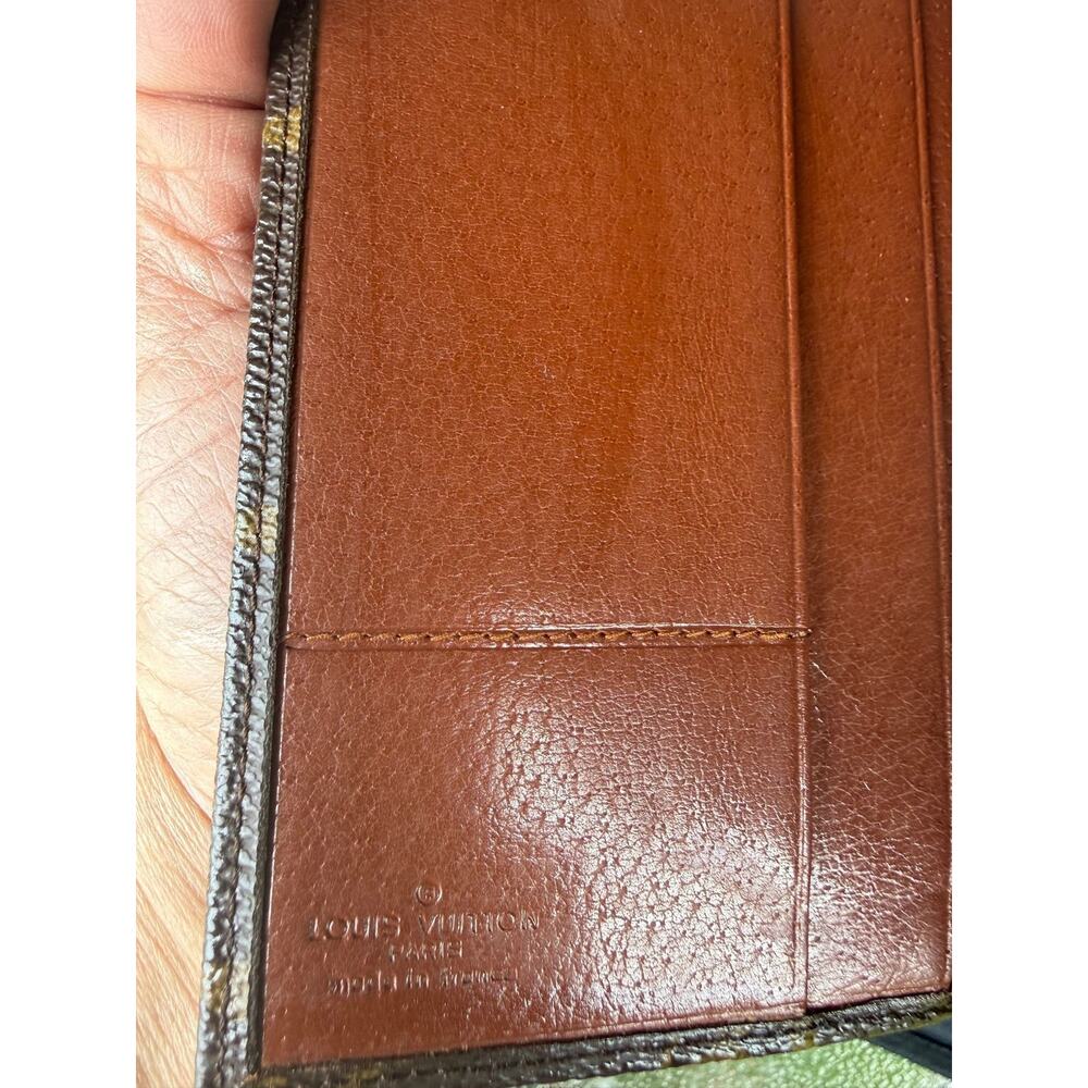 Louis Vuitton vintage passport holder - Picture 7 of 12